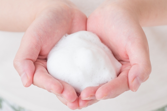 手荒れ対策にも！メディカルアロマで作る簡単・抗菌“泡ハンドソープ”